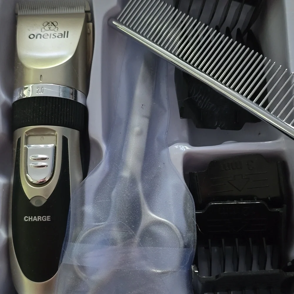 Orange Dog Grooming Kit
